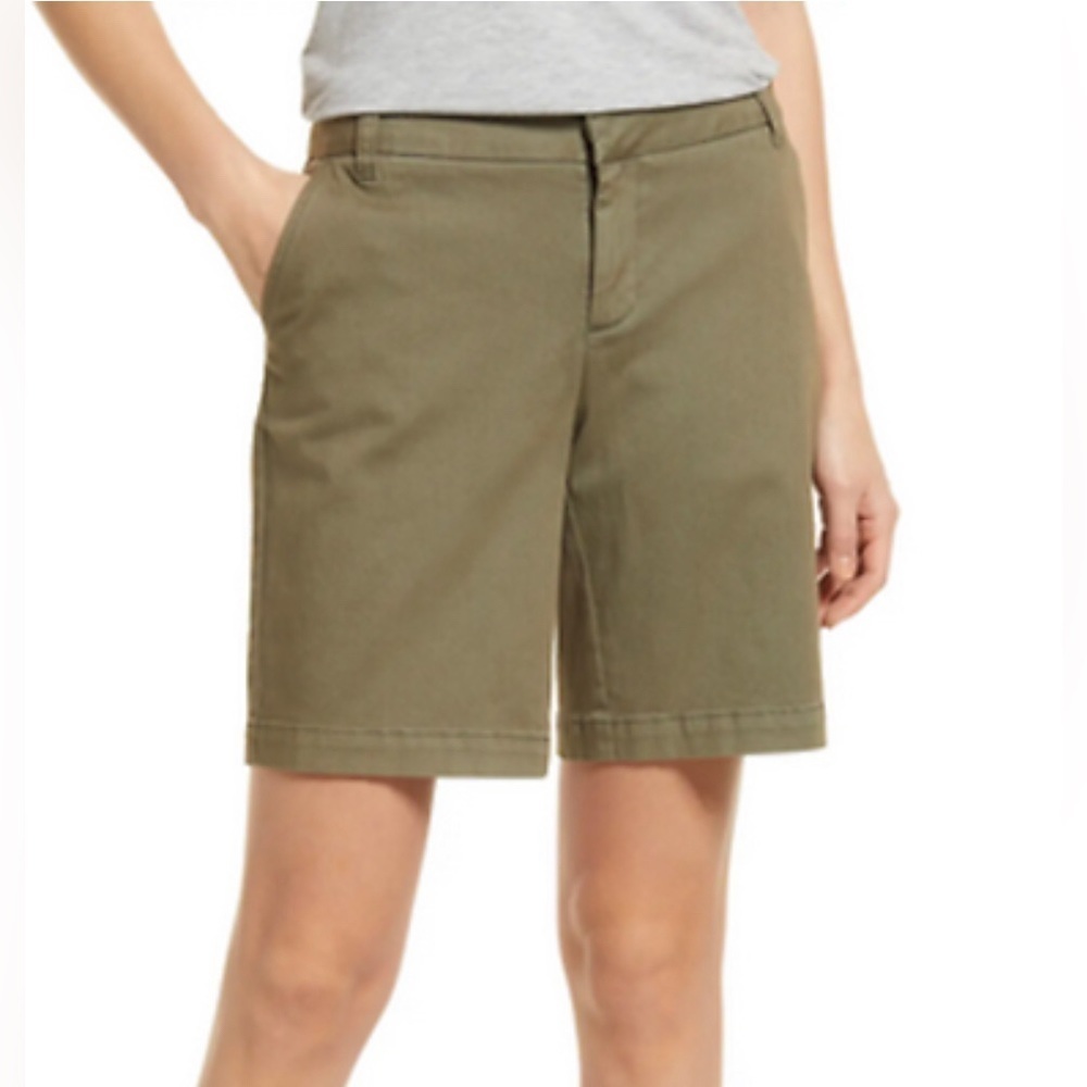 NWOT! Caslon 9-Inch Stretch Cotton Twill Olive Sarma Shorts - Size 4 💎